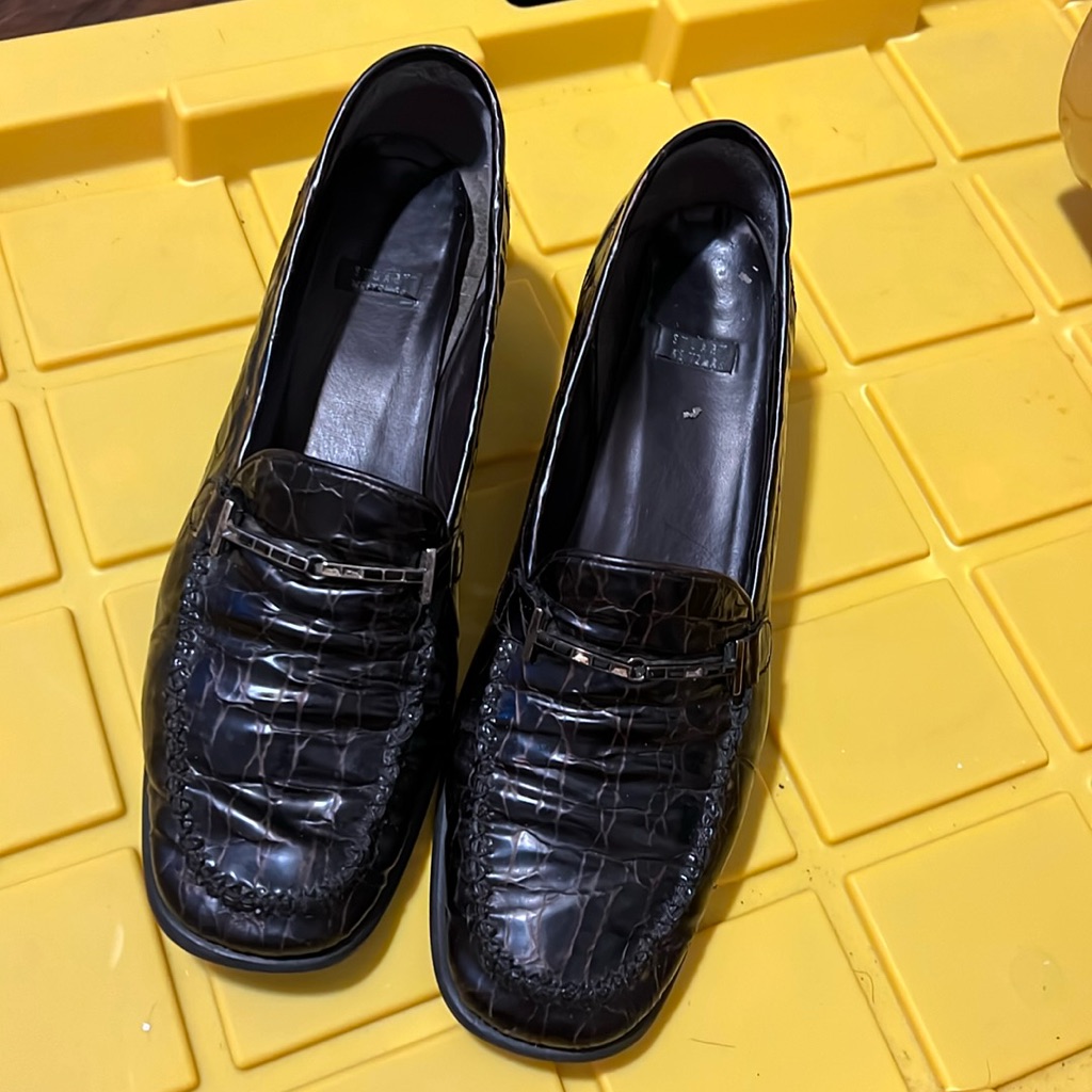 Stuart Shoes